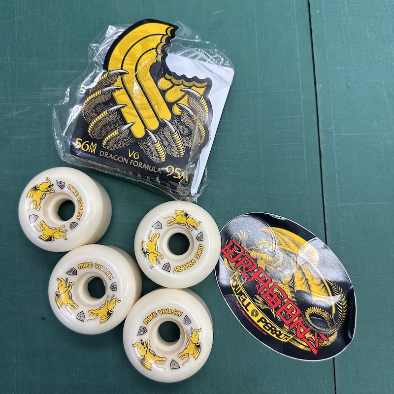 POWELL PERALTA DRAGON FORMULA 95A 56mm MIKE VALLELY